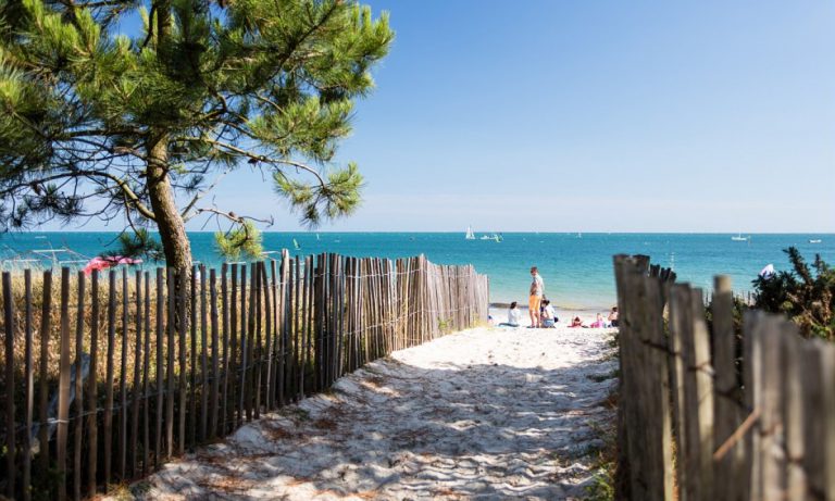 Camping les Menhirs strand 768x461