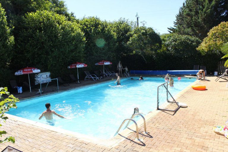 Camping Au P tit Bonheur zwembad 768x512