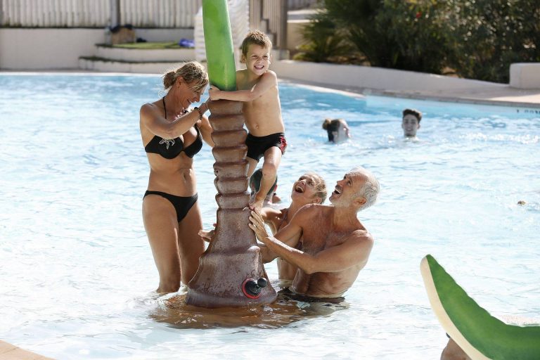 Camping Domaine de la Dragonnière waterspeeltuin 768x512