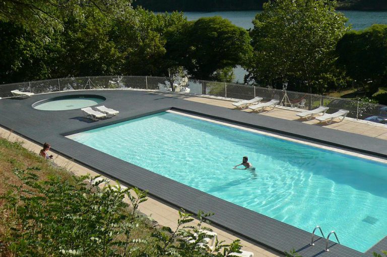 Camping Du Lac Villefort zwembad 768x510
