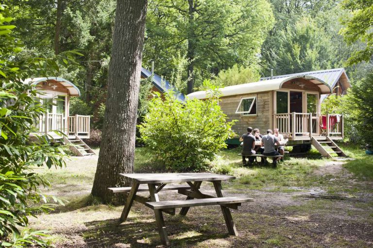 Camping Huttopia Rambouillet Pipowagen huren Frankrijk 768x511