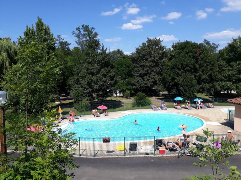 Camping La Bageasse zwembad 768x576