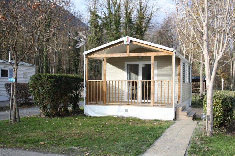 Camping Le Pyrénéen Salles et Pratvie stacaravan verhuur 768x512