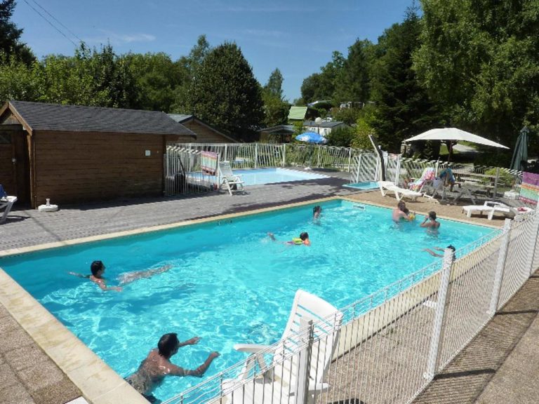 Camping Le Rey zwembad 768x576