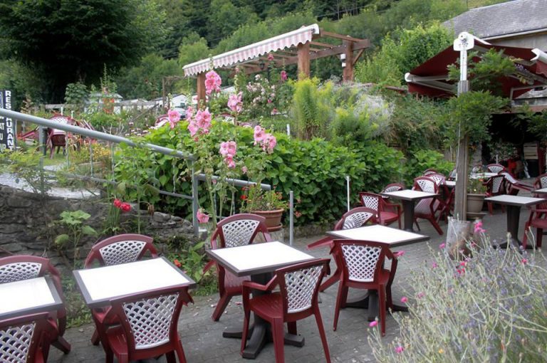 Camping Les Frênes terras 768x510