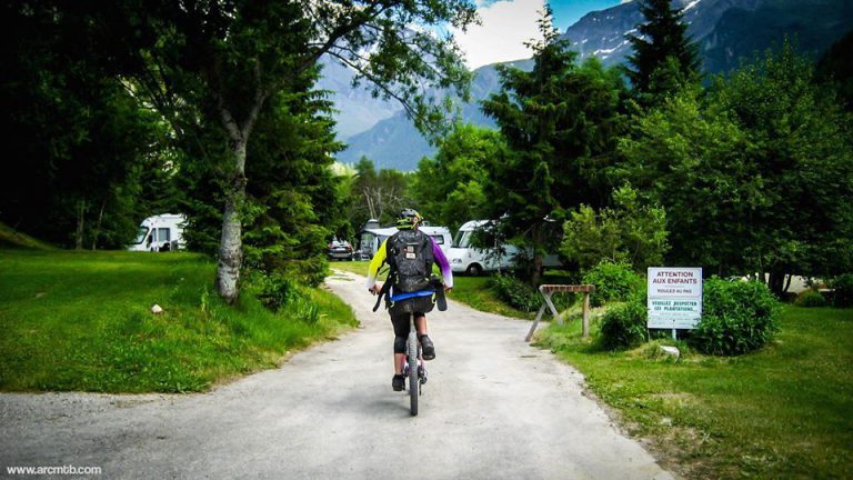 Camping Les Lanchettes mountainbike camping 768x432