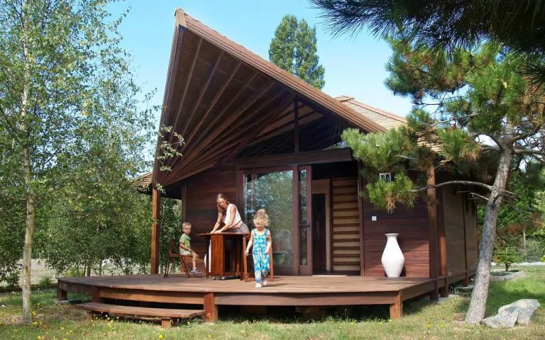 Camping Les Portes Du Beaujolais chalet huren 768x480