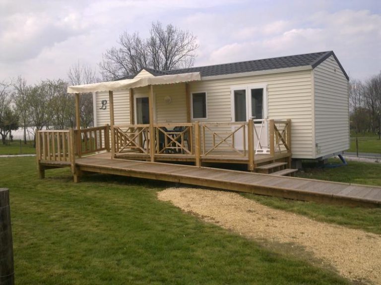 Camping Lot et Bastides stacaravan huren 768x576