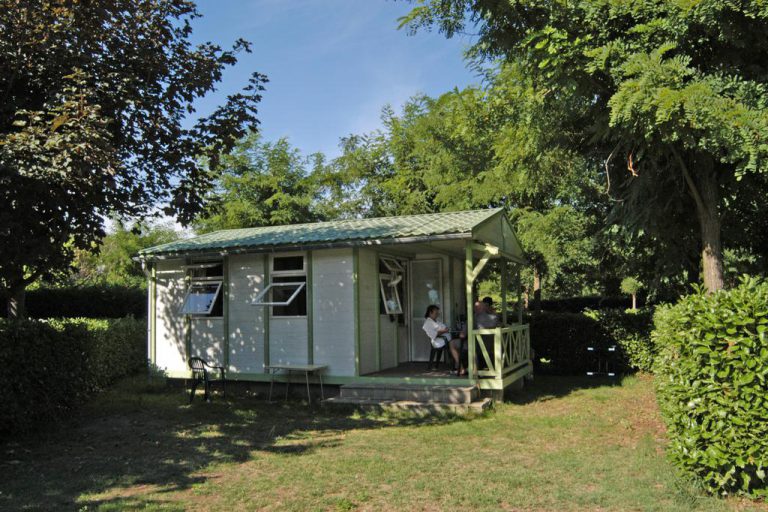 Camping Mijeannes chalet huren 768x512