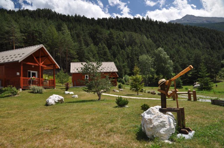 Camping Municipal Le Val D Ambin zomer chalet huren 768x510