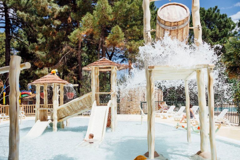 Camping Perla Di Mare Corsica waterspeeltuin 768x512