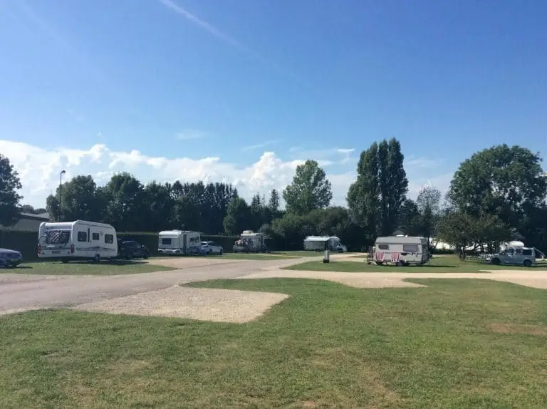 Camping Porte des Vosges staanplaatsen 768x574