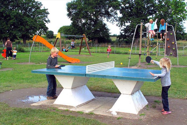 Camping Saint Michel Mont Saint Michel speeltuin 768x512