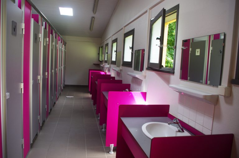 Camping Sites et Paysages Kanopée Village sanitair 768x509