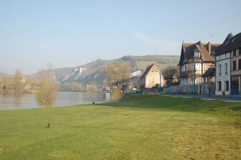 Camping de l Ile des 3 Rois Seine 768x511