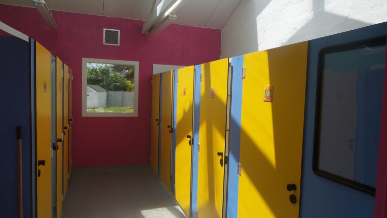 Camping du Vieux Château Tharon Plage sanitair 768x432