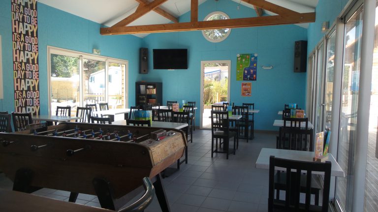 Camping du Vieux Château Tharon Plage snackbar 768x432