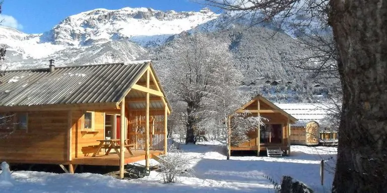 Campinga Huttopia Vallouise wintersport chalet verhuur 768x383