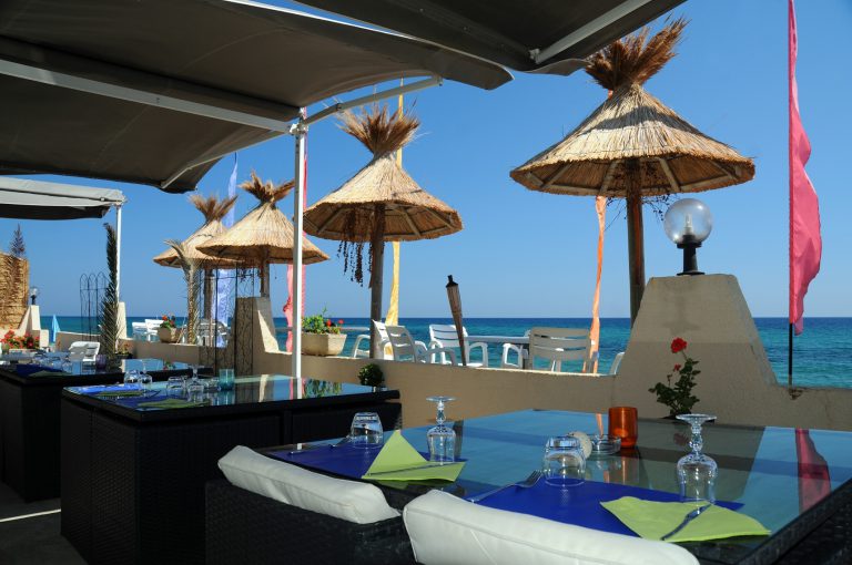Riva Bella Camping Naturiste naturistencamping Corsica restaurant 768x510
