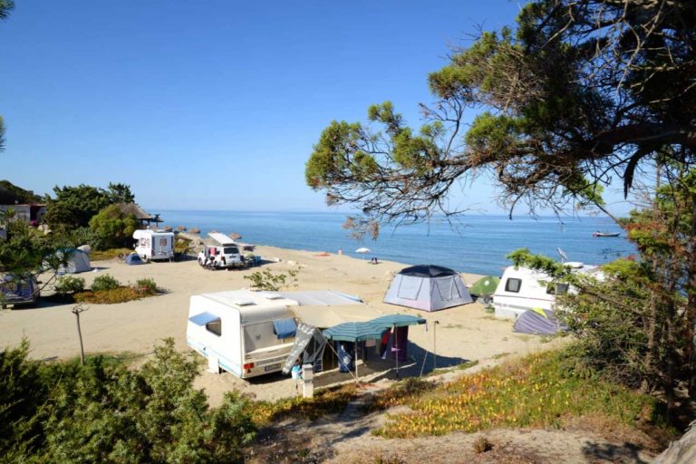 Riva Bella Camping Naturiste naturistencamping Corsica staanplaats 768x512