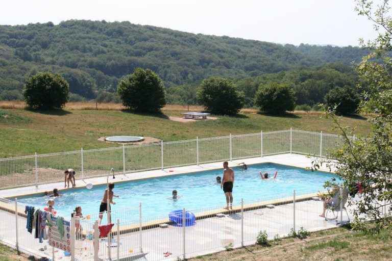 Camping Domaine Les Teuillères zwembad 768x512