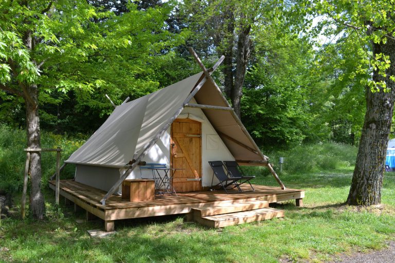 Camping Domaine Provençal lodgetent 768x512