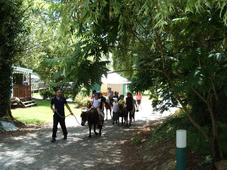 Camping Domaine de Bellevue ponyrijden 768x576