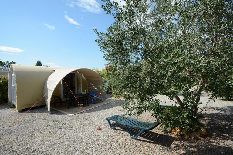 Camping La Nautique lodgetent huren 768x512