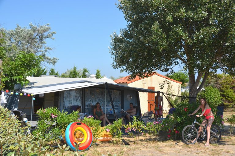 Camping La Nautique staanplaats 768x512