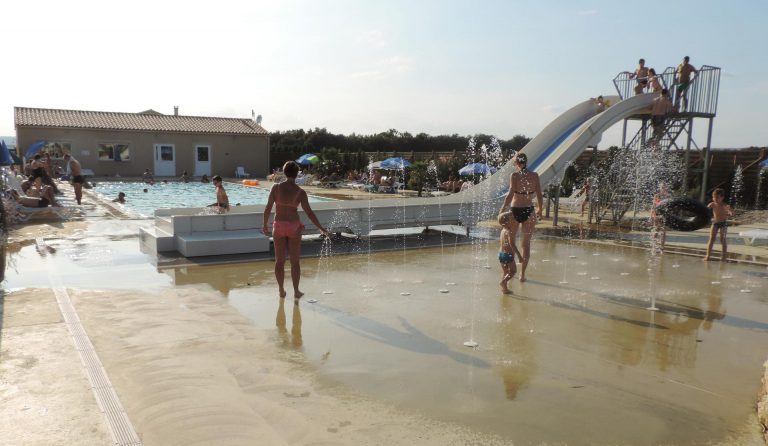 Camping Le Garrigon waterspeeltuin 768x446