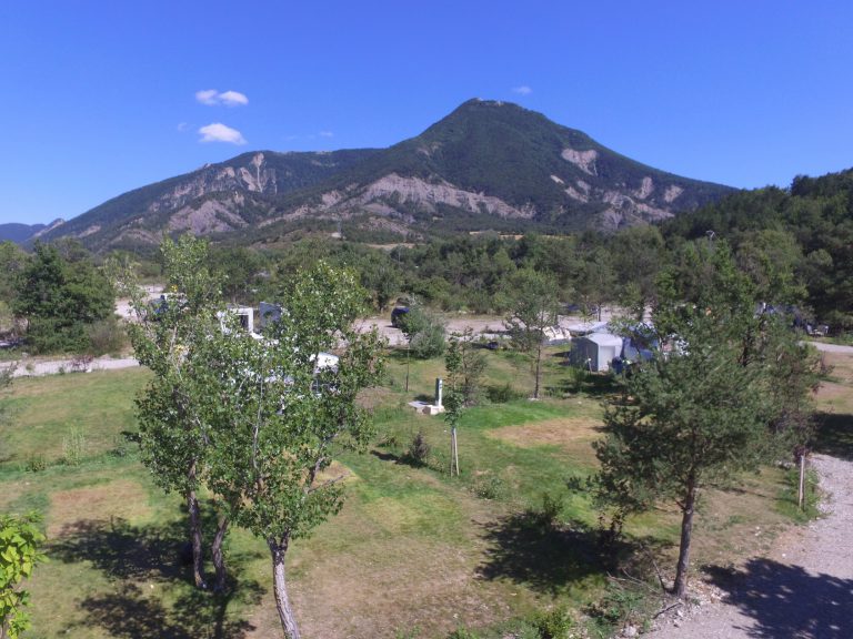 Camping Les rives du Lac Veynes staanplaatsen 768x576