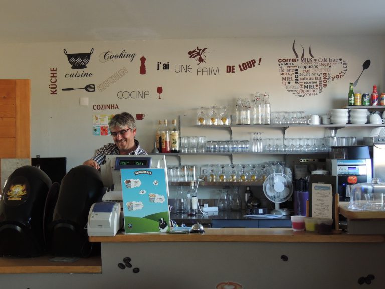 Camping Loire et Châteaux bar 768x576