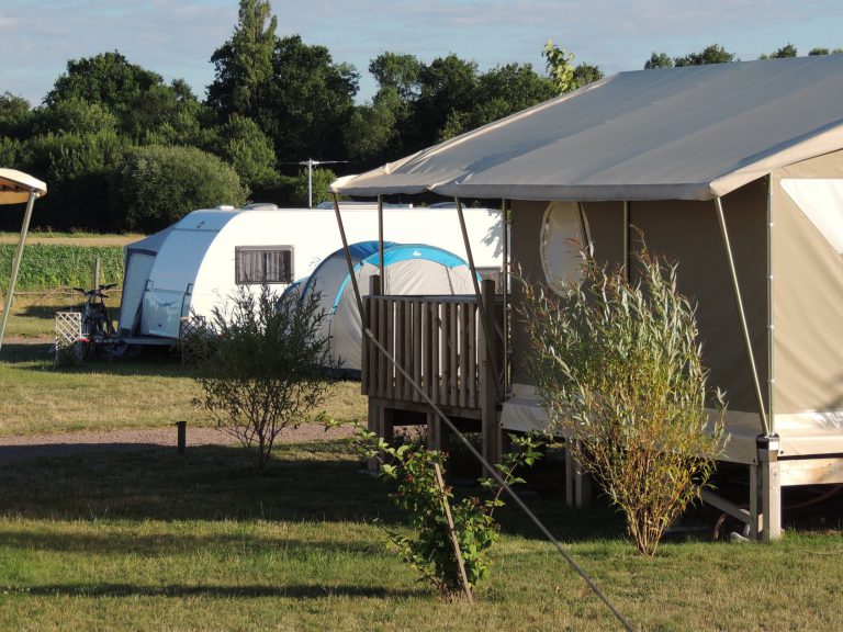 Camping Loire et Châteaux lodgetent huren 768x576