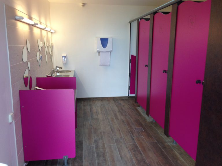 Camping Loire et Châteaux sanitair 768x576