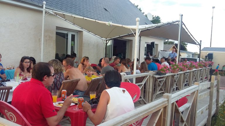 Camping Loire et Châteaux terras 768x432