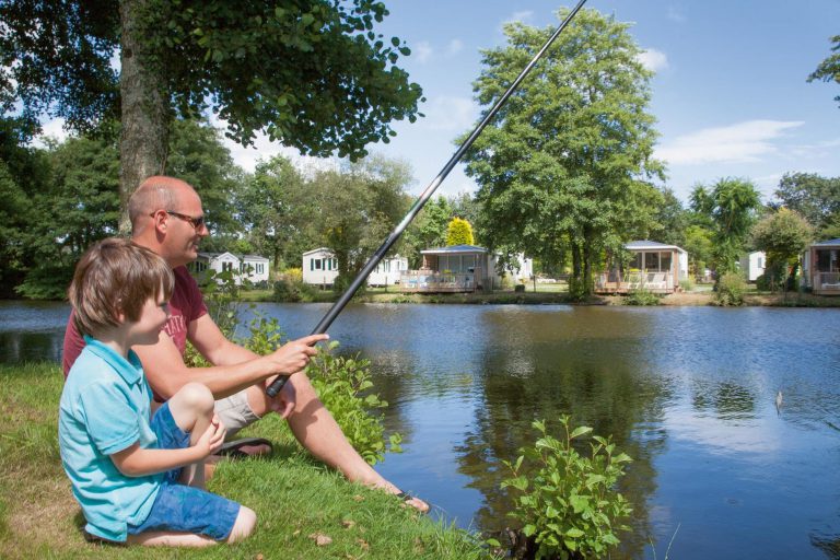 Camping RCN la Ferme du Latois vissen 768x512