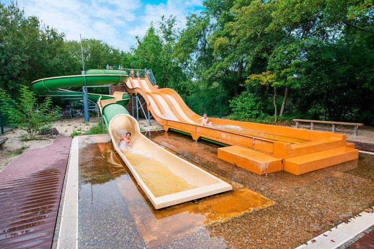 Camping Sandaya Le Col Vert glijbaan 768x512