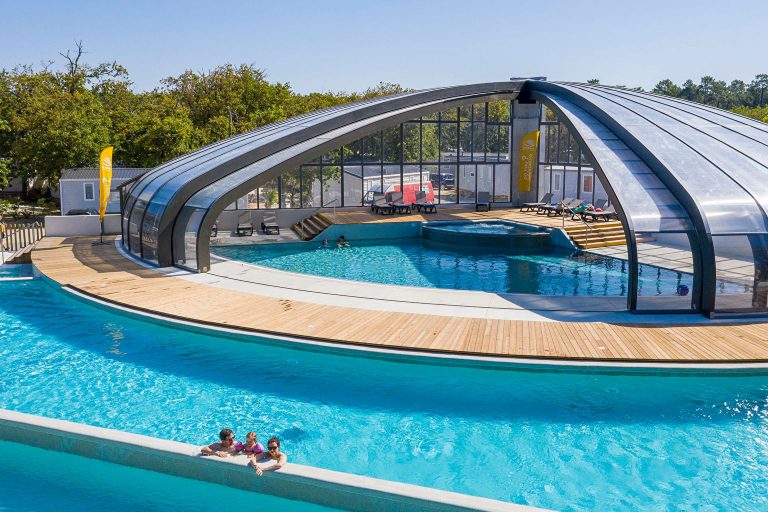 Camping Sandaya Soulac Plage overdekt zwembad 768x512