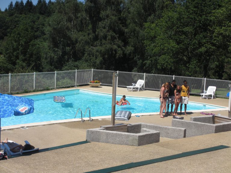 Camping de Fréaudour zwembad 2 768x576