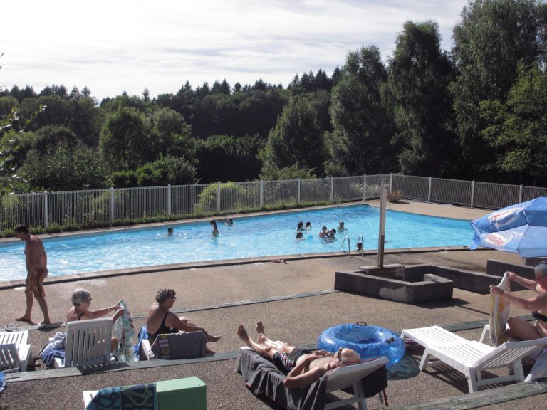 Camping de Fréaudour zwembad 768x576