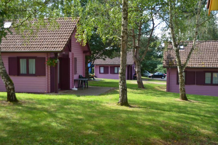 camping du breuil chalet huren 768x509