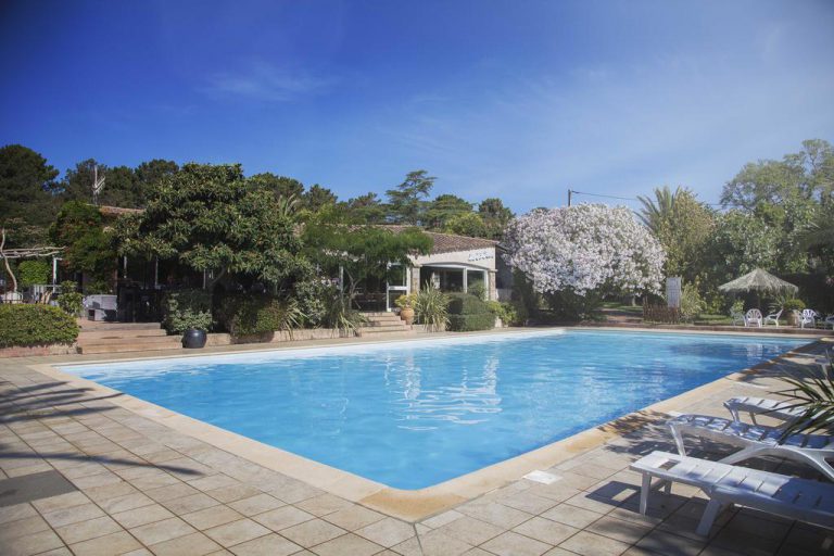 Camping Arutoli in Porto Vecchio op Corsica zwembad 768x512