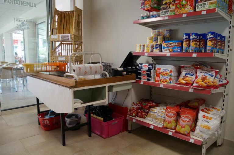 Camping International in Calvi op Corsica winkel 768x510