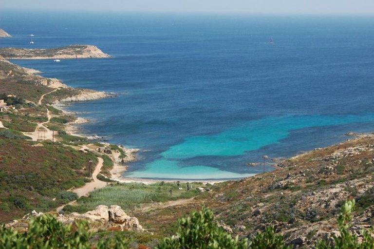 Camping La Clé des Champs in Calvi op Corsica omgeving 768x511