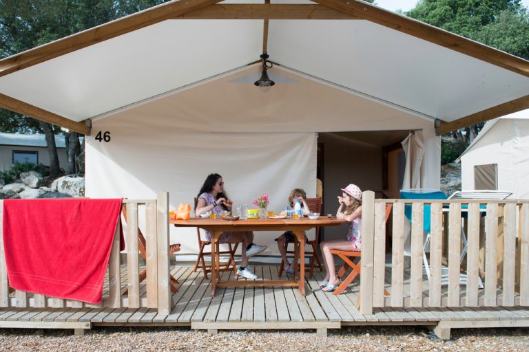 Camping La Pioppa in Porto Vecchio op Corsica safaritenten verhuur 768x512