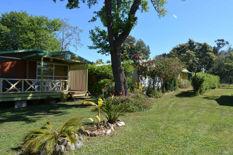 Camping Marina Di Sorbo in Sorbo Ocagnano op Corsica chalet huren 768x512