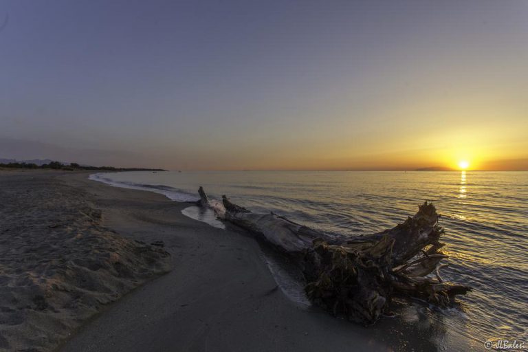 Camping Marina Di Sorbo in Sorbo Ocagnano op Corsica strand 768x512