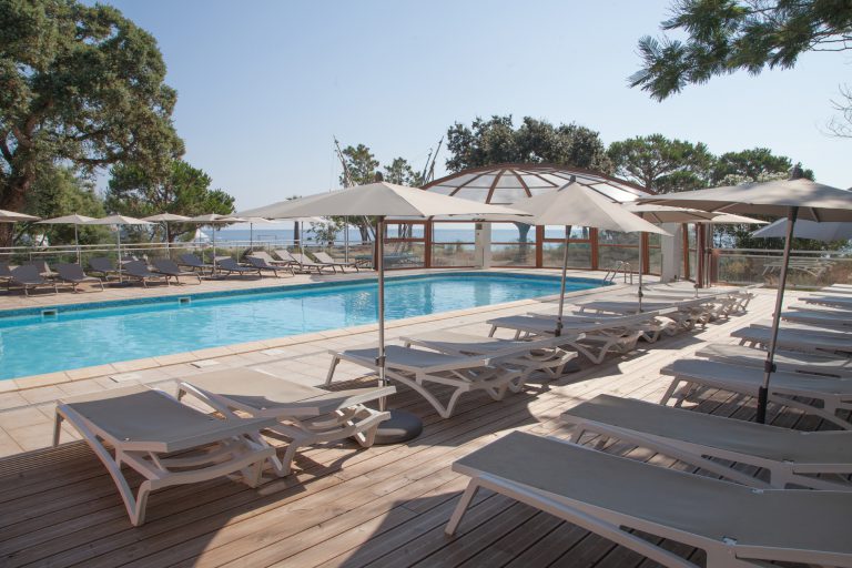 Camping Merendella in San Nicolao op Corsica zwembad 768x512