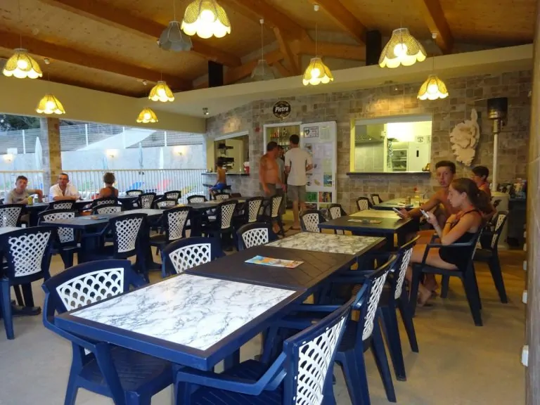 Camping Mozziconaccio bar 768x576