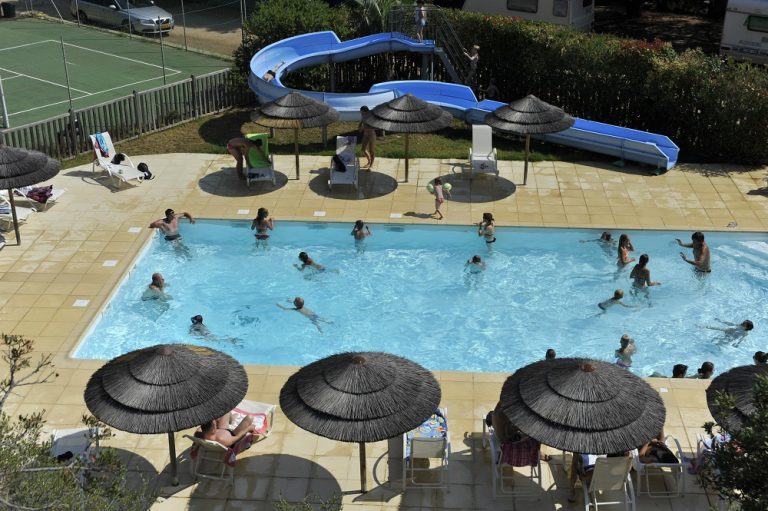 Camping Torraccia in Cargèse op Corsica glijbaan 768x511